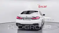 2022 BMW 520M