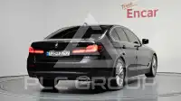 2022 BMW 520