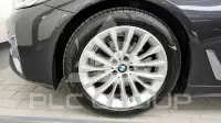 2022 BMW 520