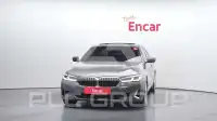 2022 BMW 520