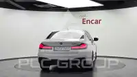 2022 BMW 530M