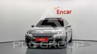 2022 BMW 740M