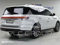 2022 Lincoln NAVIGATOR