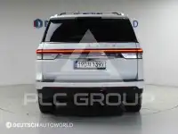 2022 Lincoln NAVIGATOR