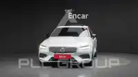 2022 Volvo S60
