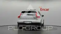 2022 Volvo XC40