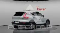 2022 Volvo XC40