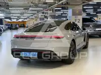 2022 Porsche Taycan