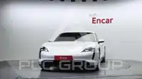 2022 Porsche Taycan
