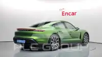 2022 Porsche Taycan