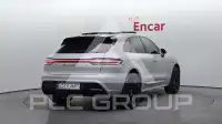 2022 Porsche Macan