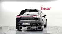 2022 Porsche Macan