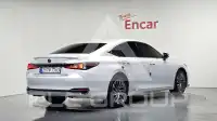 2022 Lexus ES