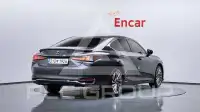 2022 Lexus ES