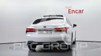2022 Lexus LS