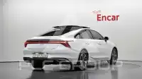 2022 KIA K8