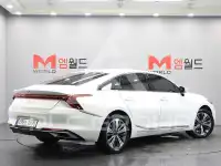 2022 KIA K8
