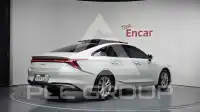 2022 KIA K8