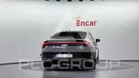 2022 KIA K8