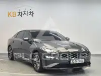 2022 KIA K8