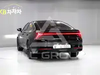 2022 KIA K8