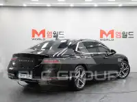 2022 Genesis G90