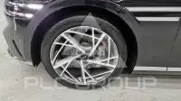 2022 Genesis G90