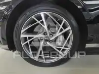 2022 Genesis G90
