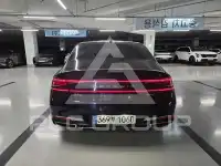 2022 Genesis G90
