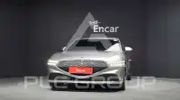 2022 Genesis G90