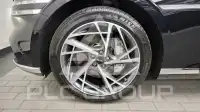 2022 Genesis G90
