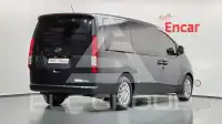 2022 Hyundai Staria
