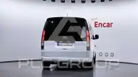 2022 Hyundai Staria