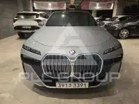 2023 BMW 740M
