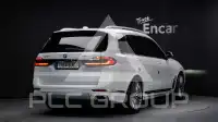 2023 BMW X7