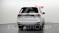 2023 BMW X7