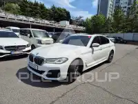 2023 BMW 523M