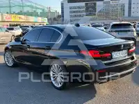 2023 BMW 530