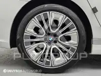 2023 BMW 740