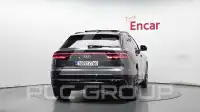 2023 Audi Q8