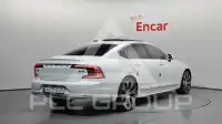 2023 Volvo S90