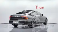 2023 Volvo S90