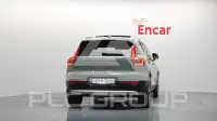 2023 Volvo XC40