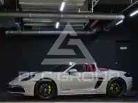 2023 Porsche 718