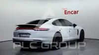 2023 Porsche Panamera