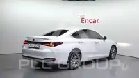 2023 Lexus ES
