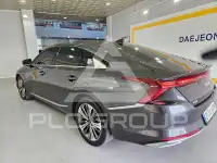 2023 KIA K8