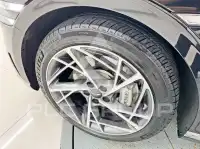 2023 Genesis G90