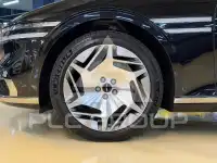 2023 Genesis G90