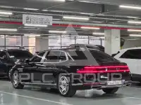 2023 Genesis G90